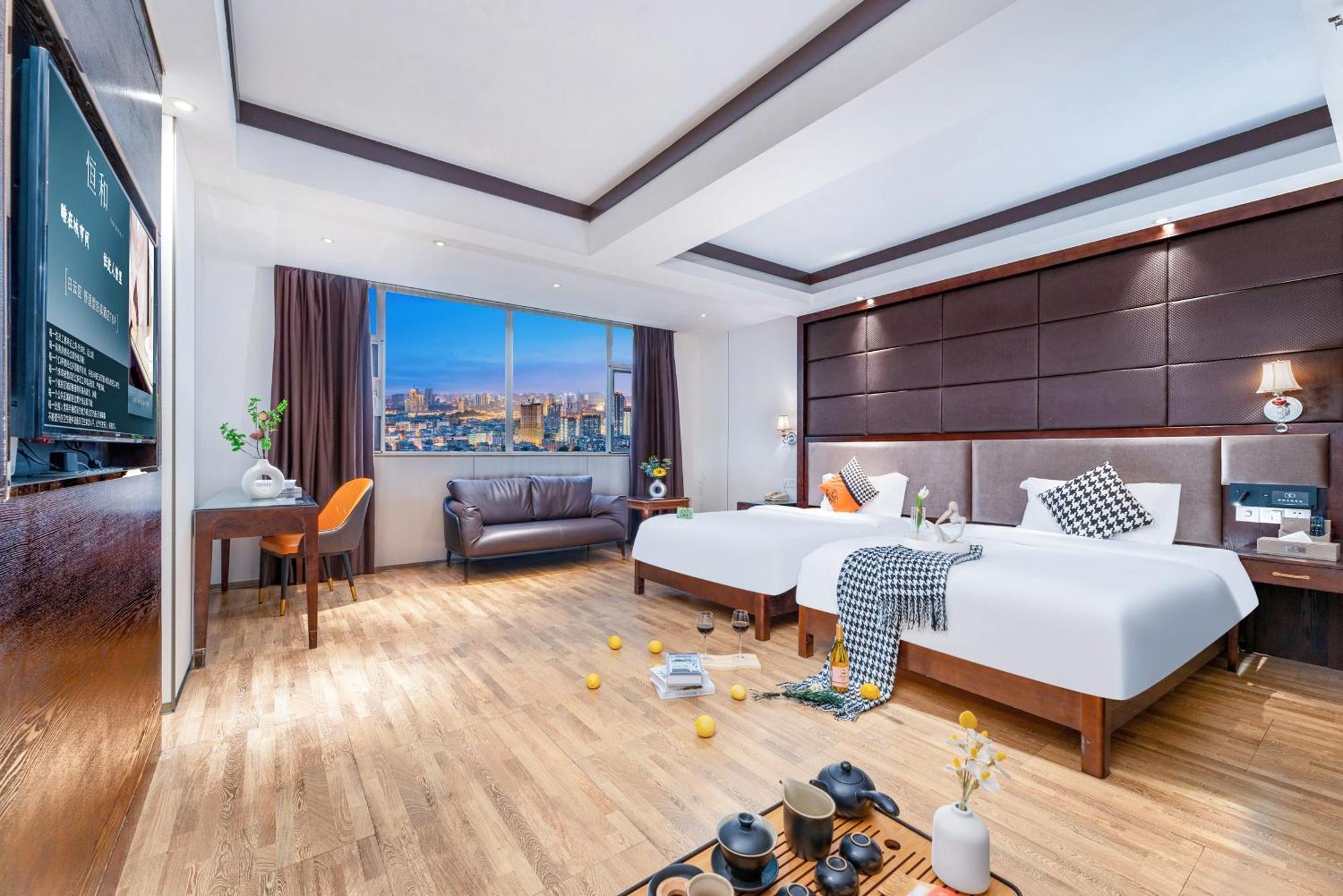 Henghe Selected S Design Hotel - Flagship Store Of Guangzhou Baiyun Railway Station International Convention Center--Reputation Preferred Eksteriør bilde